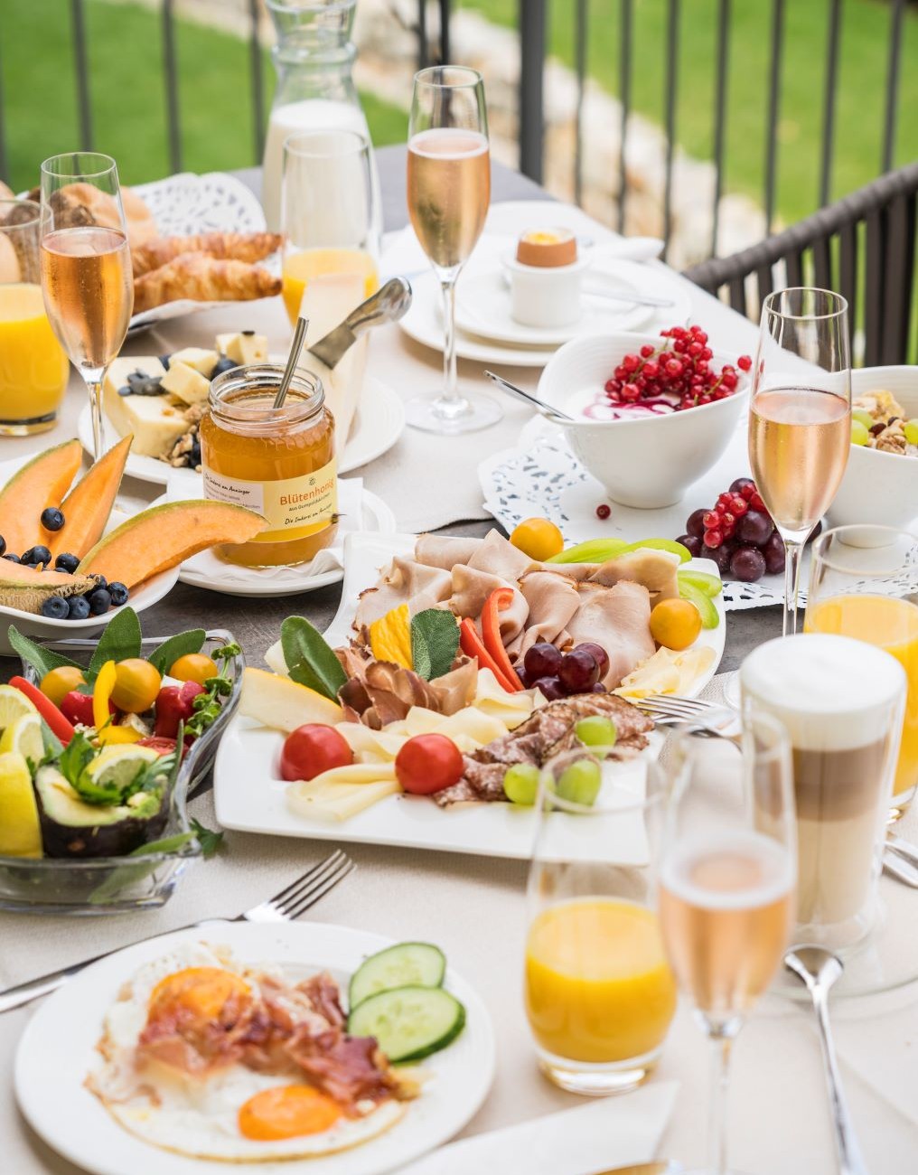 Das Hotel Turmhof bietet ein reichhaltiges Frühstücksangebot