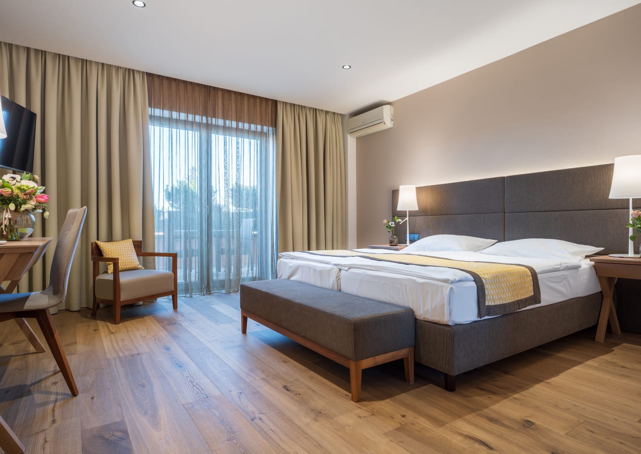 Schlafzimmer mit Balkon